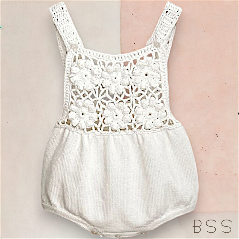 Romper Tricot Bordado Floral 3D