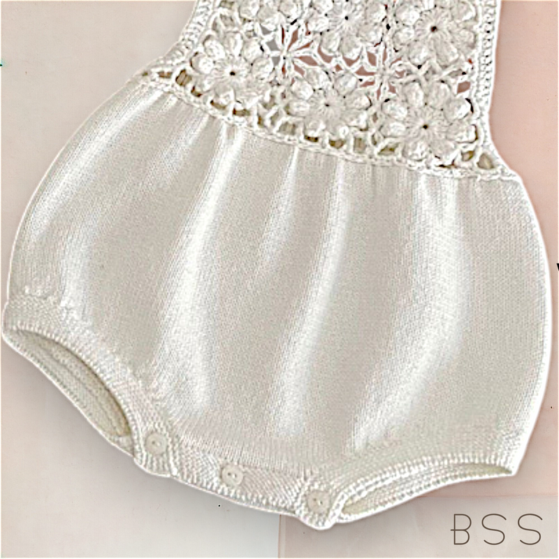 Romper Tricot Bordado Floral 3D