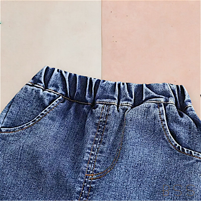 Conjunto Infantil Jeans com Colete Floral