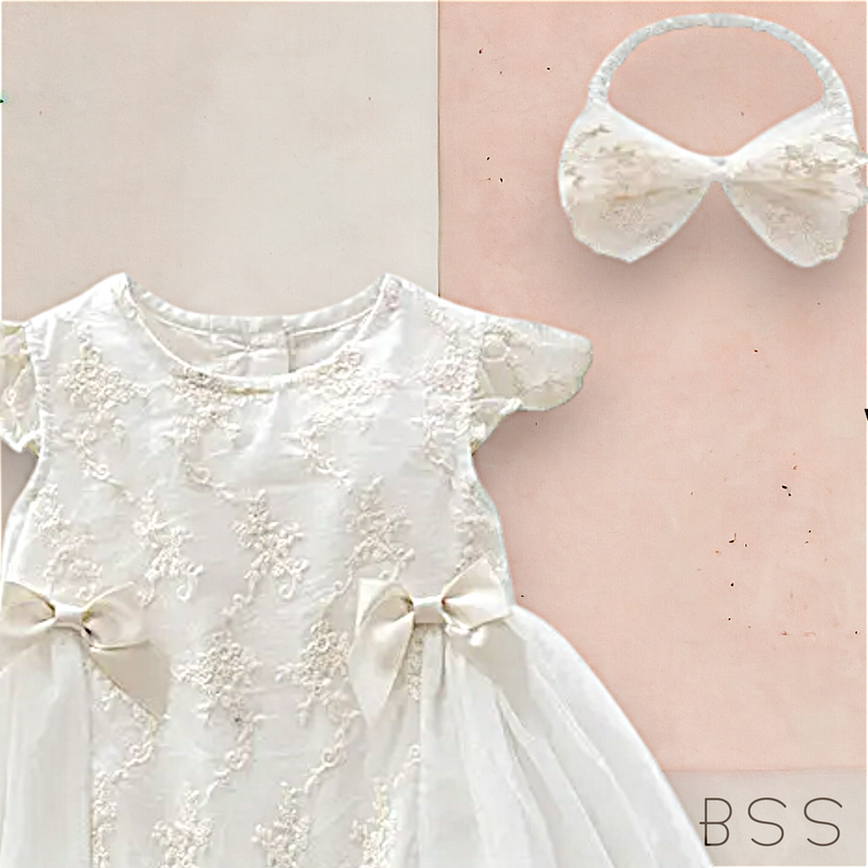 Vestido Infantil com Laços Rendas e Touca