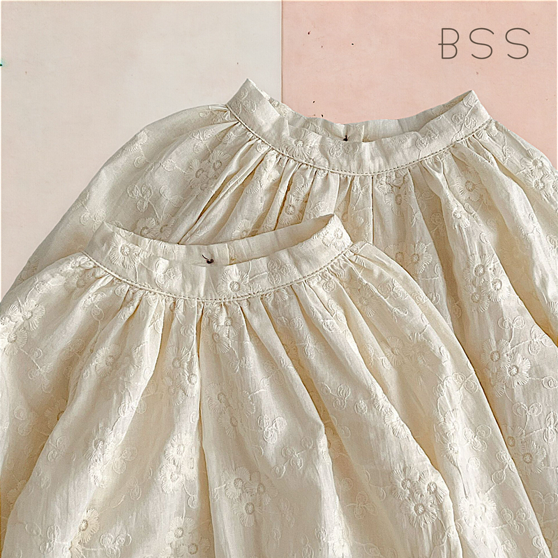 Vestido Infantil Minimalista Rendado