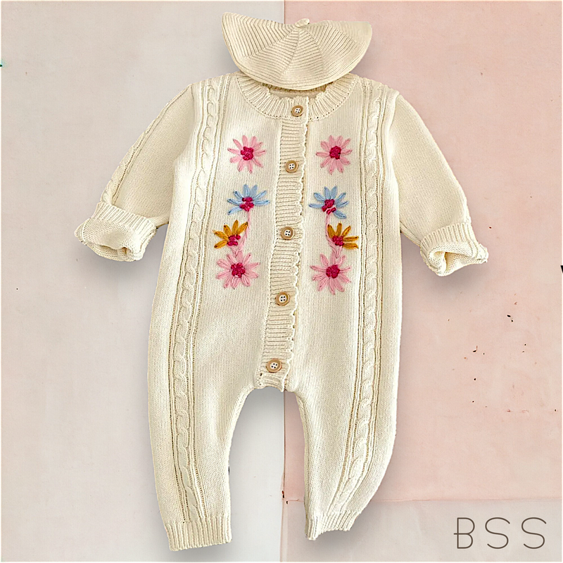 Macacão Tricot Inverno Floral Bordado