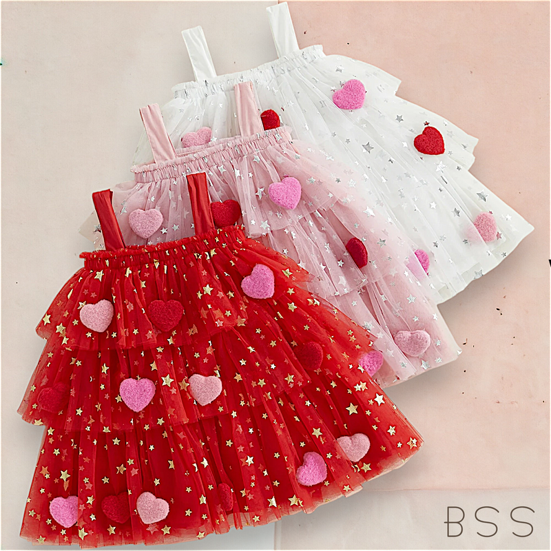Vestido Infantil Tule com Apliques Coração
