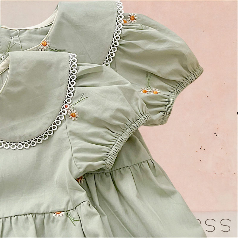Romper Verão Floral Gola Arredondada