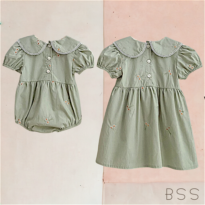 Romper Verão Floral Gola Arredondada