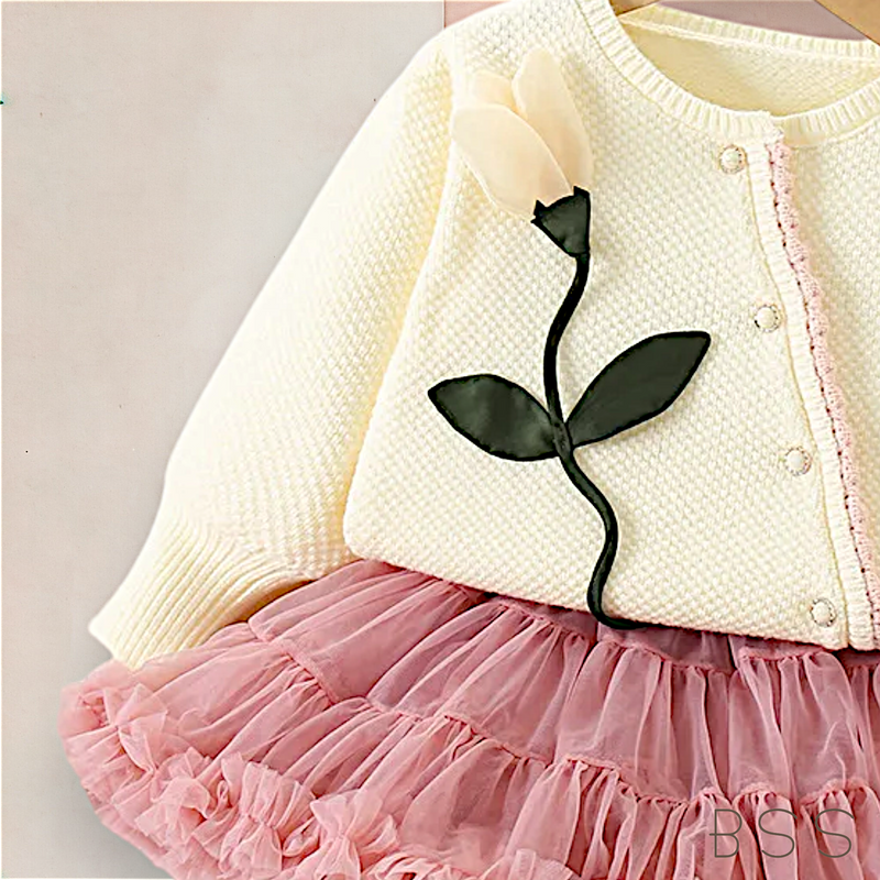 Conjunto Infantil Cardigan e Saia