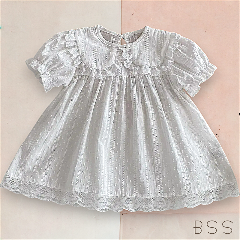 Vestido Infantil Renda Minimalista