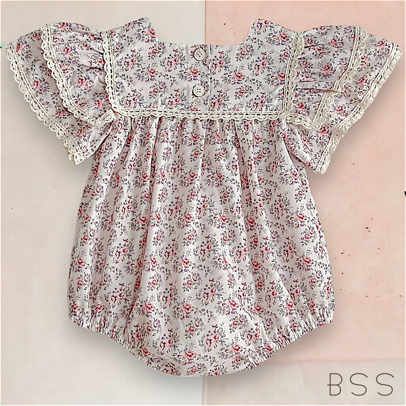 Romper Verão Floral com Manga Dupla
