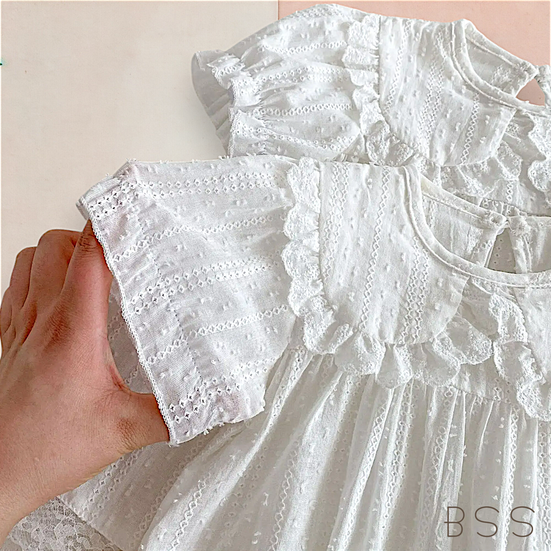Vestido Infantil Renda Minimalista