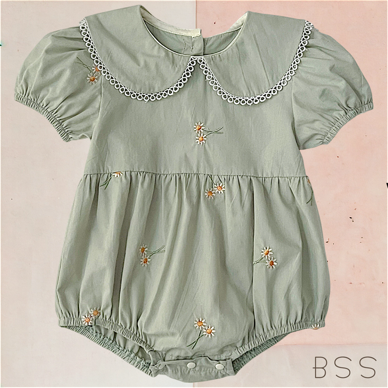 Romper Verão Floral Gola Arredondada