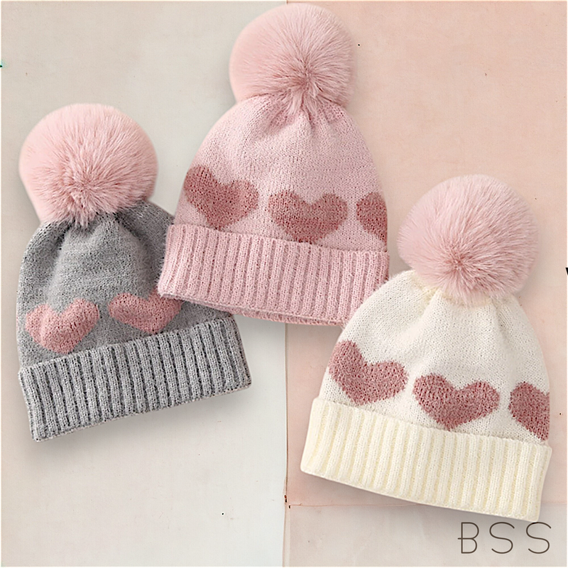 Gorro Infantil Tricot Corações e Pompom