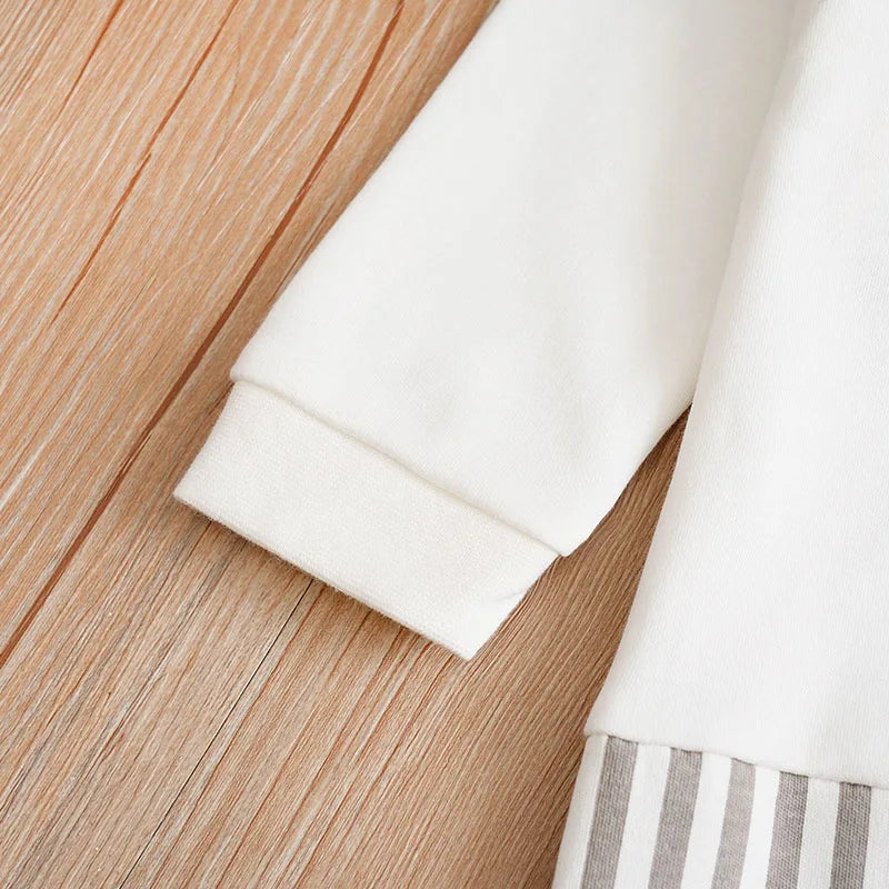 Macacão Terno com Gravatinha e Listras Branco
