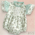 Romper Floral Plissado com Rendas