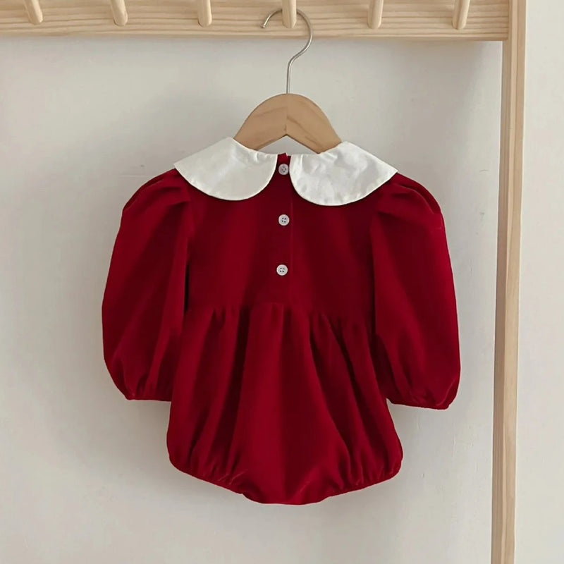 Romper em Veludo e Casinha de Abelhas