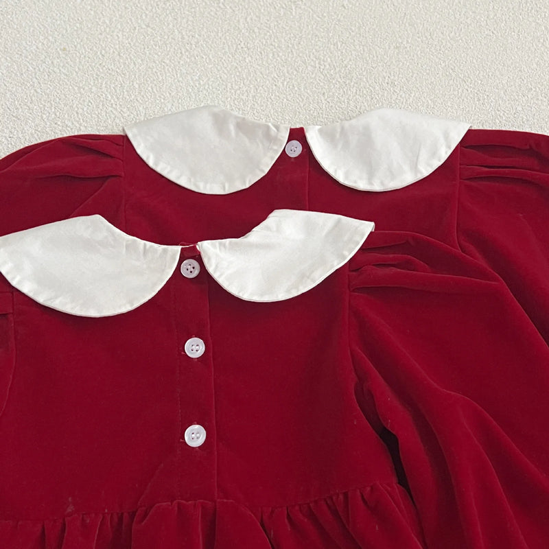 Romper em Veludo e Casinha de Abelhas